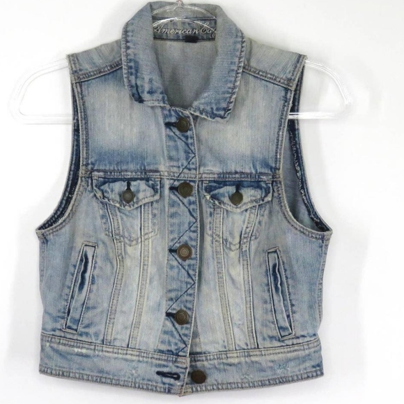 American Eagle Retro Look Light Wash Jean Vest - Picture 2 of 10